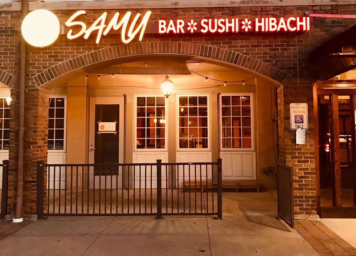 SAMU Bar Sushi Hibachi